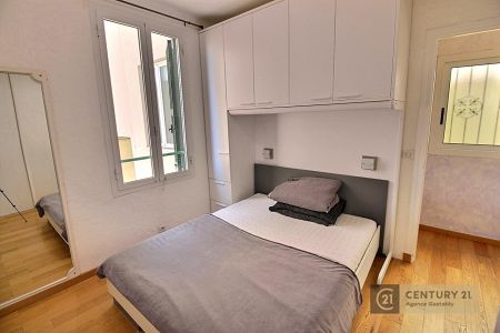 Appartement - 2 pi&egrave;ces - 59 m² - CAP D'AIL