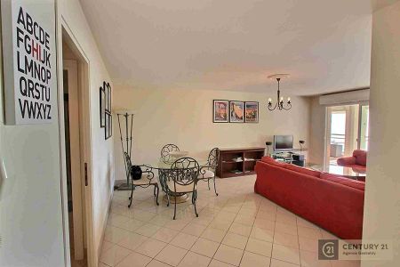 Appartement - 3 pièces - 76 m² - BEAUSOLEIL