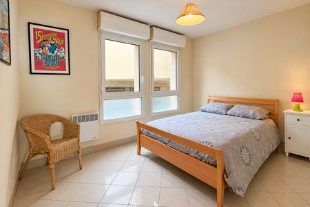 Appartement - 3 pi&egrave;ces - 76 m² - BEAUSOLEIL