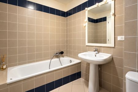 Appartement - 3 pi&egrave;ces - 76 m² - BEAUSOLEIL