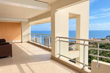 Appartement - 3 pi&egrave;ces - 76 m² - BEAUSOLEIL