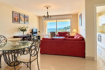Appartement - 3 pi&egrave;ces - 76 m² - BEAUSOLEIL
