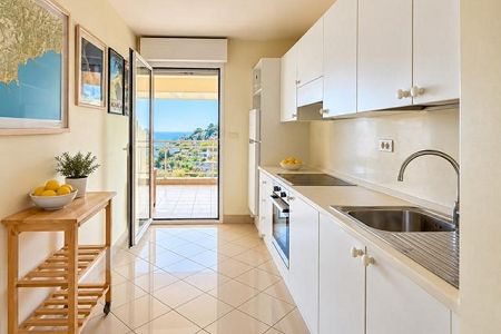 Appartement - 3 pi&egrave;ces - 76 m² - BEAUSOLEIL