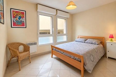Appartement - 3 pi&egrave;ces - 76 m² - BEAUSOLEIL