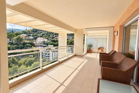 Appartement - 3 pi&egrave;ces - 76 m² - BEAUSOLEIL