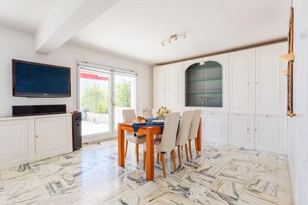 Flat - 3 rooms - 119 m² - EZE
