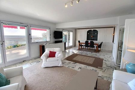Flat - 3 rooms - 119 m² - EZE