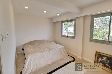 Flat - 6 rooms - 210 m² - CAP D AIL
