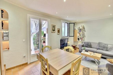 Maison de ville - 5 pièces - 141 m² - CAP D'AIL
