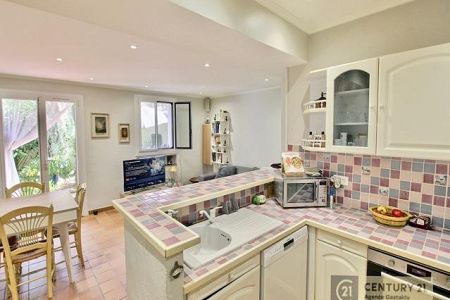Maison de ville - 5 pièces - 141 m² - CAP D'AIL