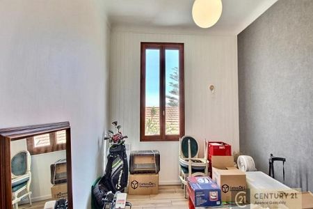 Maison de ville - 5 pièces - 141 m² - CAP D'AIL