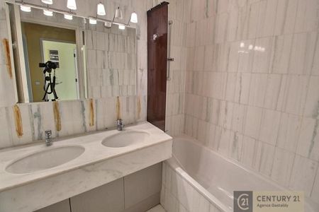 Flat - 3 rooms - 65 m² - BEAUSOLEIL