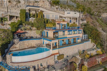 Villa - 6 rooms - 162 m² - Eze