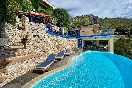 Villa - 6 rooms - 162 m² - Eze