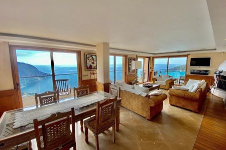 Villa - 6 rooms - 162 m² - Eze