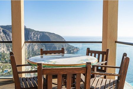 Villa - 6 rooms - 162 m² - Eze