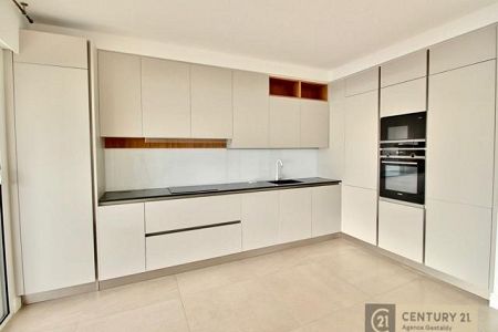Flat - 3 rooms - 77 m² - CAP D AIL