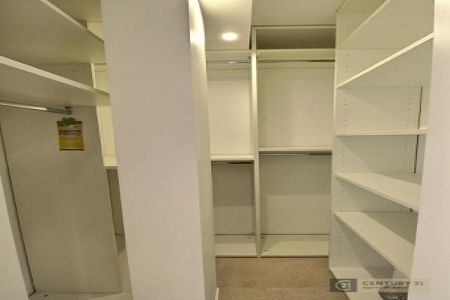 Flat - 3 rooms - 77 m² - CAP D AIL