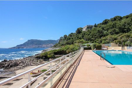 Flat - 2 rooms - 57 m² - Roquebrune-cap-Martin - Picture-7974870-3.jpg