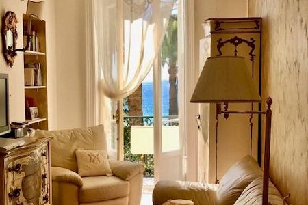Flat - 3 rooms - 68 m² - MENTON