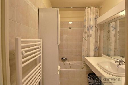Appartement - 2 pièces - 38 m² - CAP D AIL
