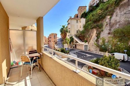 Studio - 31 m² - BEAUSOLEIL