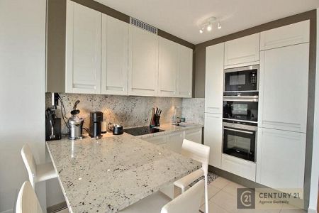 Flat - 3 rooms - 48 m² - BEAUSOLEIL