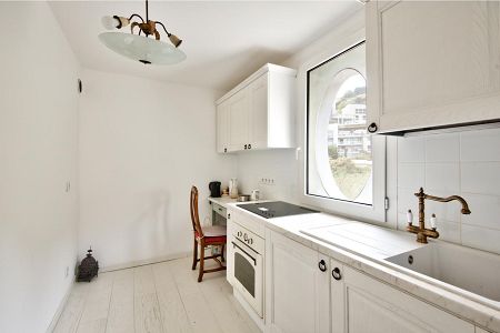 Appartement - 2 pièces - 49 m² - Beausoleil - Cuisine
