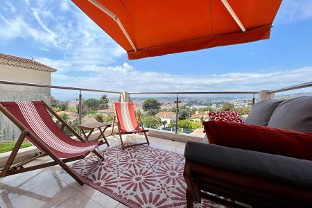 Villa - 4 rooms - 103 m² - NICE