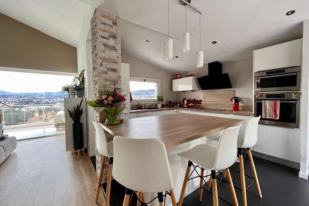 Villa - 4 rooms - 103 m² - NICE