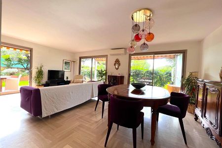 Flat - 3 rooms - 94 m² - NICE - Séjour bis.jpeg