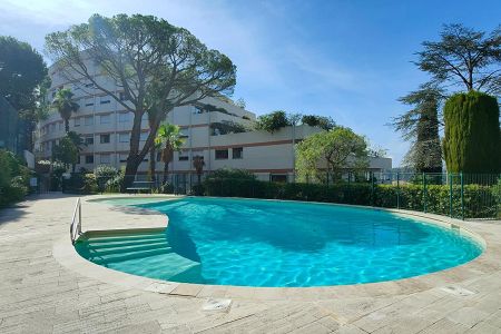 Flat - 3 rooms - 94 m² - NICE - Piscine.jpg