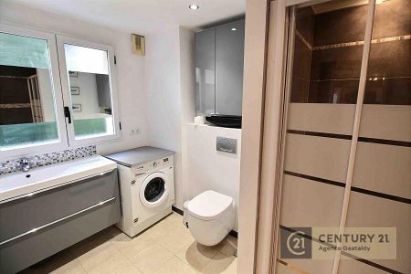 Appartement - 2 pièces - 44 m² - CAP D'AIL