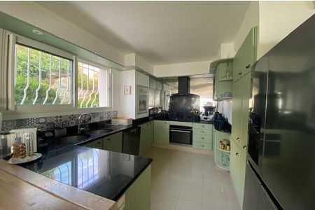Flat - 6 rooms - 153 m² - Villefranche-sur-mer - CUISINE EQUIPEE