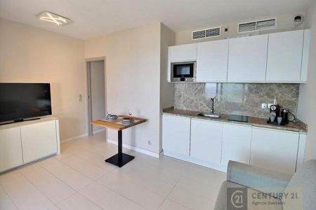 Appartement - 2 pièces - 42 m² - BEAUSOLEIL