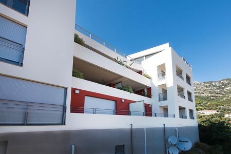 Appartement - 2 pièces - 42 m² - BEAUSOLEIL