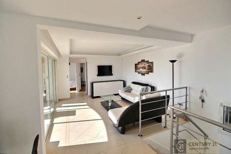 Villa - 4 rooms - 112 m² - EZE