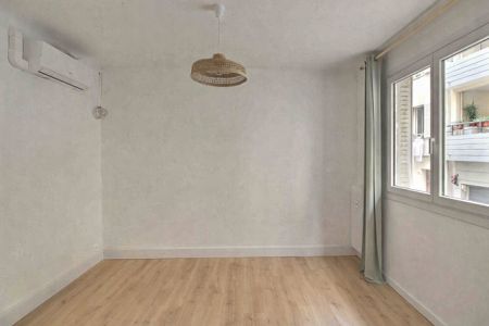 Appartement - 4 pi&egrave;ces - 70 m² - CAP D'AIL