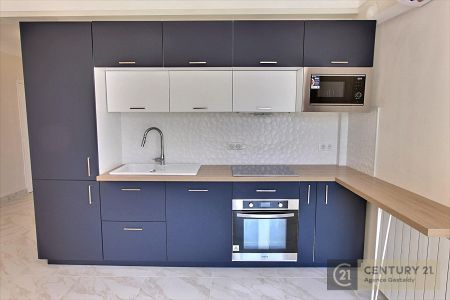 Flat - 2 rooms - 42 m² - ROQUEBRUNE CAP MARTIN