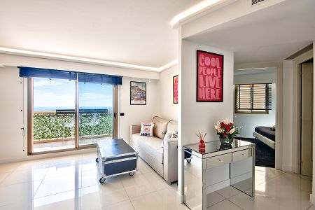 Flat - 2 rooms - 46 m² - Cap-D'ail