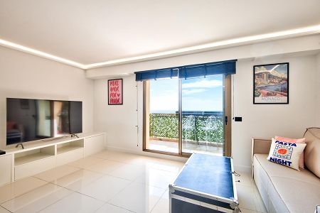 Flat - 2 rooms - 46 m² - Cap-D'ail