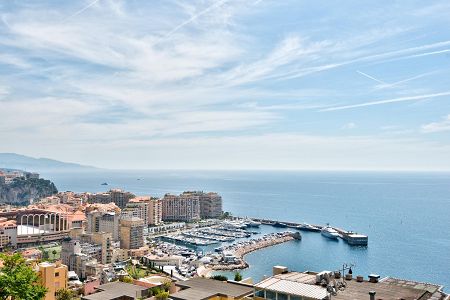 Flat - 2 rooms - 46 m² - Cap-D'ail