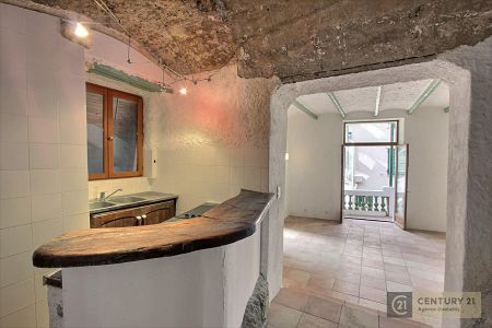 Flat - 3 rooms - 70 m² - ROQUEBRUNE CAP MARTIN