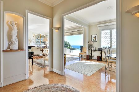 Villa - 5 rooms - 262 m² - Villefranche-Sur-Mer