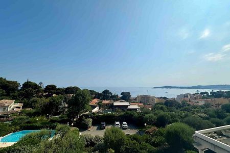 Flat - 4 rooms - 124 m² - CAP D AIL