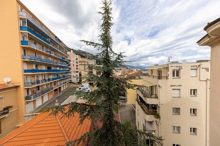 Flat - 2 rooms - 36 m² - Beausoleil