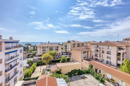 Appartement - 4 pièces - 83 m² - Beaulieu-Sur-Mer