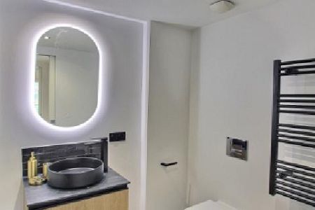 Appartement - 3 pièces - 98 m² - CAP D'AIL