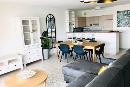 Appartement - 2 pièces - 65 m² - CAP D AIL