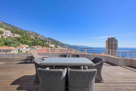 Appartement - 4 pièces - 108 m² - BEAUSOLEIL